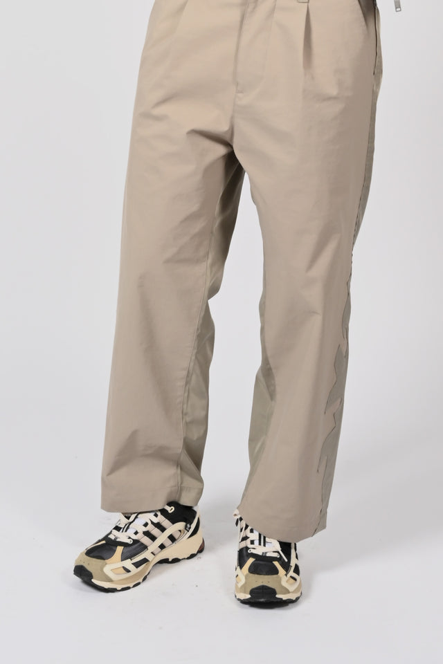 Wave Seam Nylon Pant